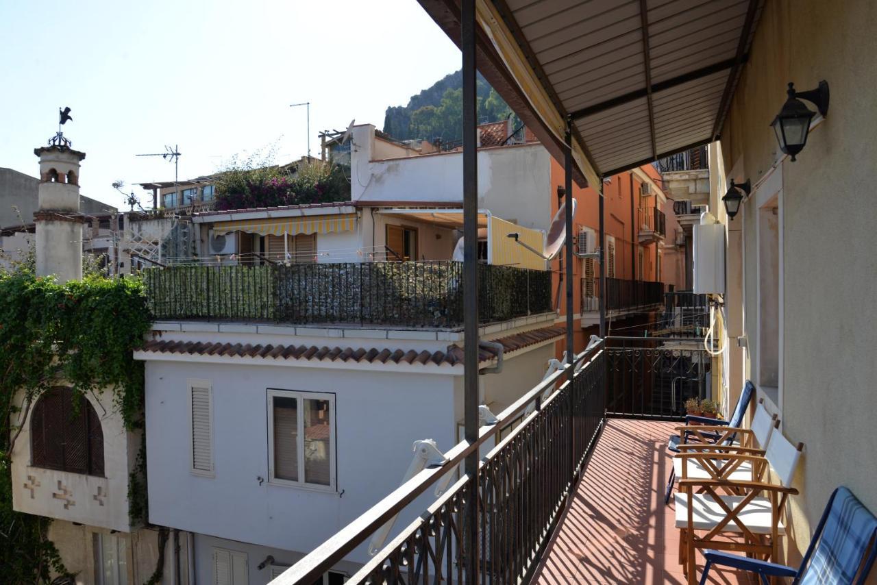 Casa Naumachie Relax In A Safe And Wonderful Place Taormina Exterior photo